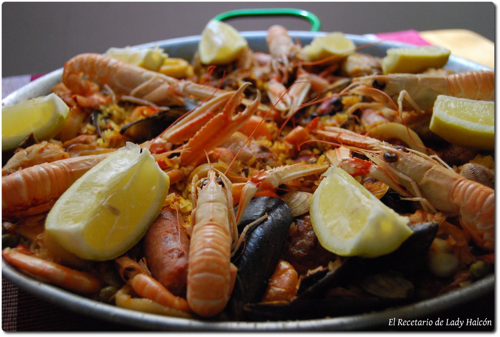 Paella mar y montaña CWK El Recetario de Lady Halcon