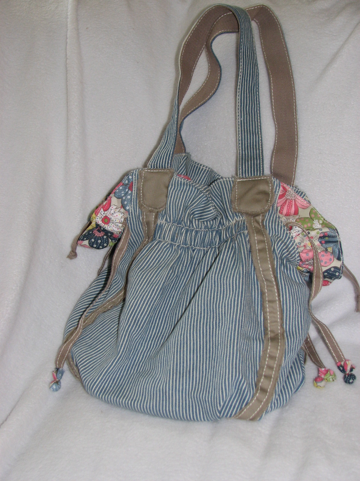 Amber Creamer&#39;s Thirty One Gifts: CINCH TOP BUCKET BAG