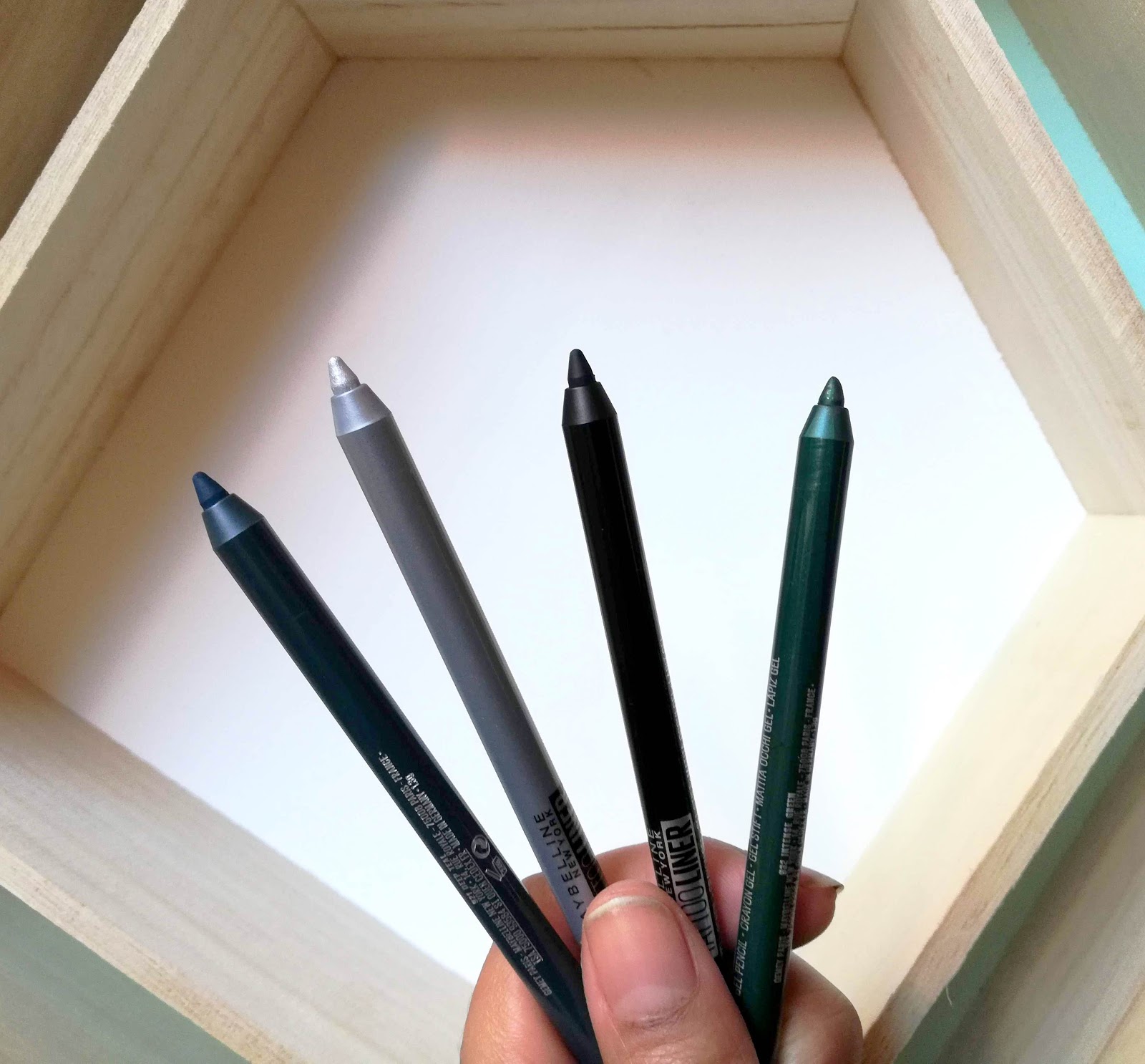 Le crash test des nouveaux TATTOO LINER crayons gel de Maybelline (vidéos)