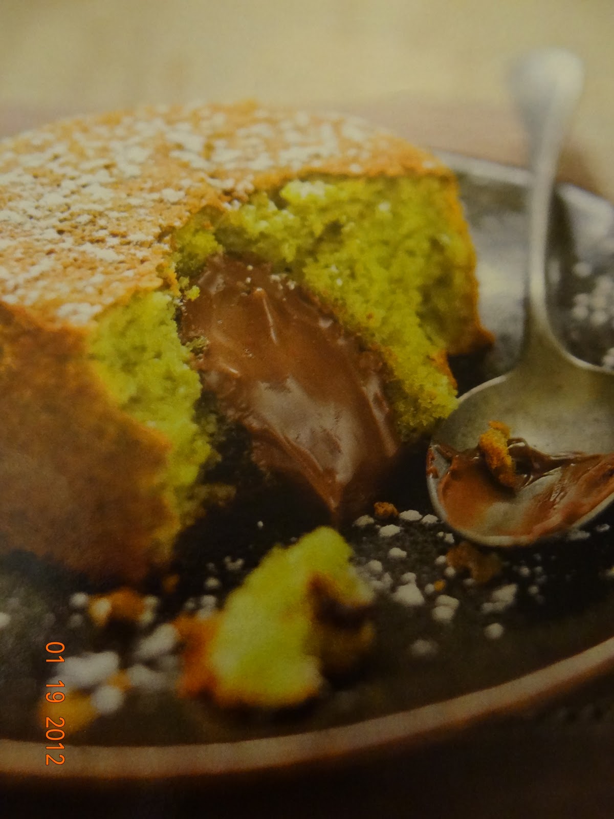 RECETTES EQUILIBRE ET SAVEURS MOELLEUX A LA PISTACHE, COEUR NUTELLA