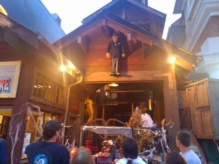 Grassy Knoll Institute Ripleys Haunted Adventure Gatlinburg 2013