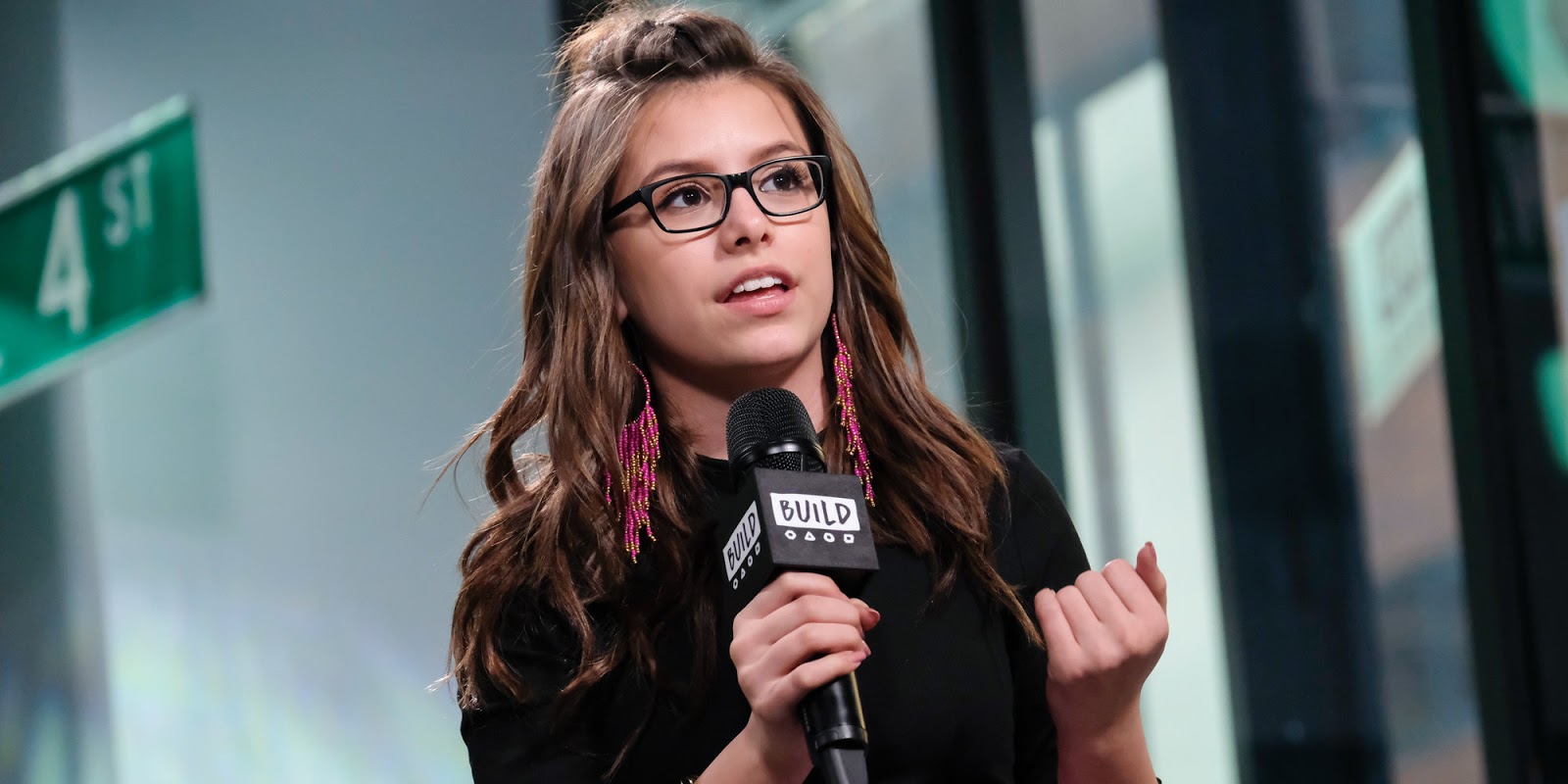 Madisyn Shipman Talks About Game Shakers' At Seacrest Studios!