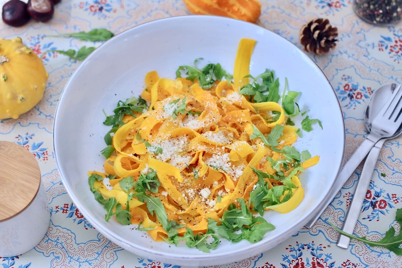 HOME OF HAPPY: KÜRBISPASTA MIT PARMESAN UND BRAUNER BUTTER