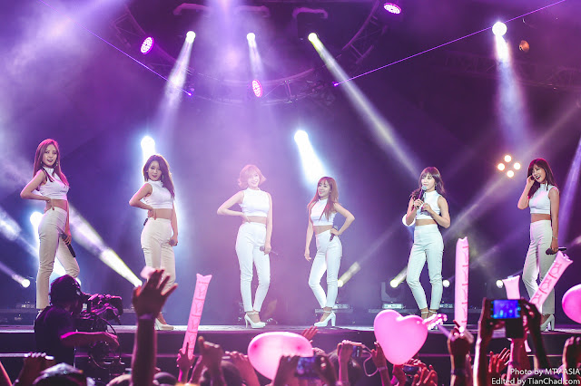Apink performing at MTV World Stage Malaysia 2015 on 12 Sep Pic 3 (Credit - MTV Asia & Kristian Dowling)