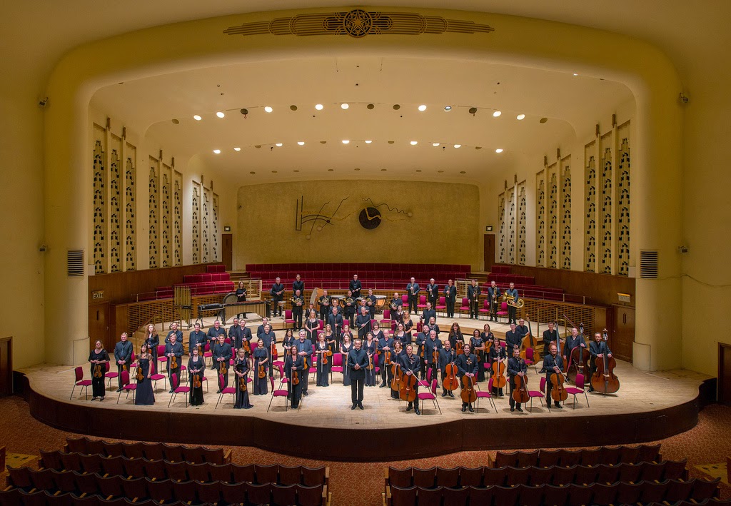Vasily Petrenko and the Royal Liverpool Philharmonic Orchestra © Mark McNulty