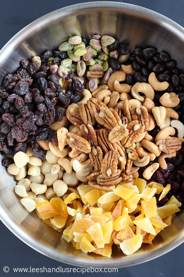 Leesh & Lu's Recipe Box Fruit & Nut Trail Mix with Dark Chocolate