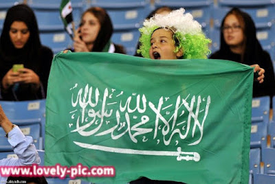 بنات لابسه تيشرت السعودية بنات لابسه تيشرت السعودية
