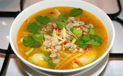 Canh hến nấu khế chua