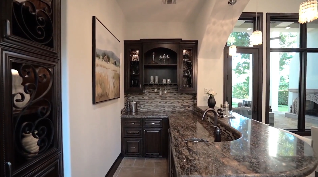 Tour Lake Austin Waterfront Modern Classic Home vs. 25 Interior Design Photos