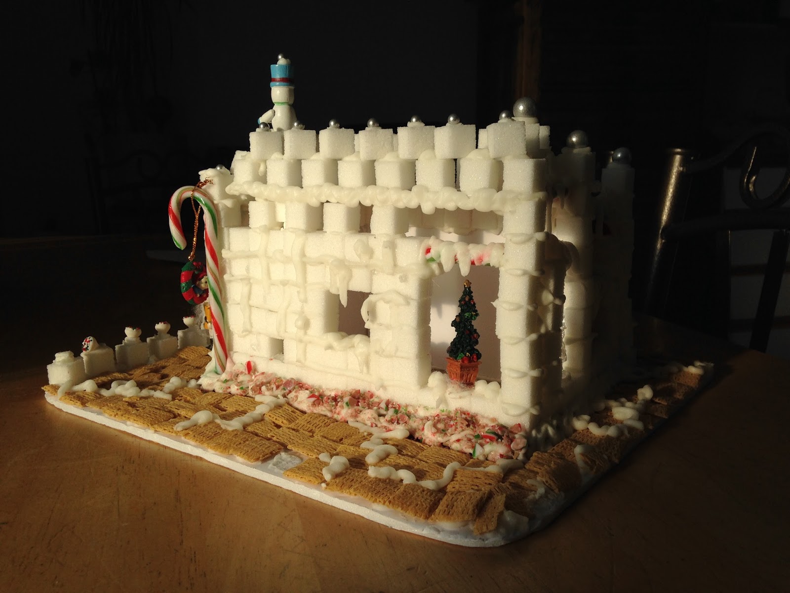 Lillian the Domestic Engineer. Blogspot.ca Sugar Cube House