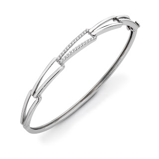 GIVE YOUR MOM A GIFT OF PURE LOVE WITH PLATINUM GIVE YOUR MOM A GIFT OF PURE LOVE WITH PLATINUM