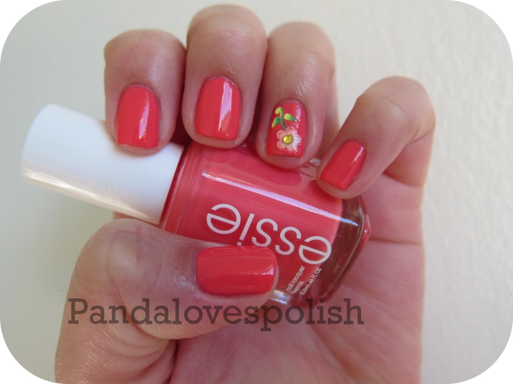 Panda loves polish Essie Cute as a button swatch