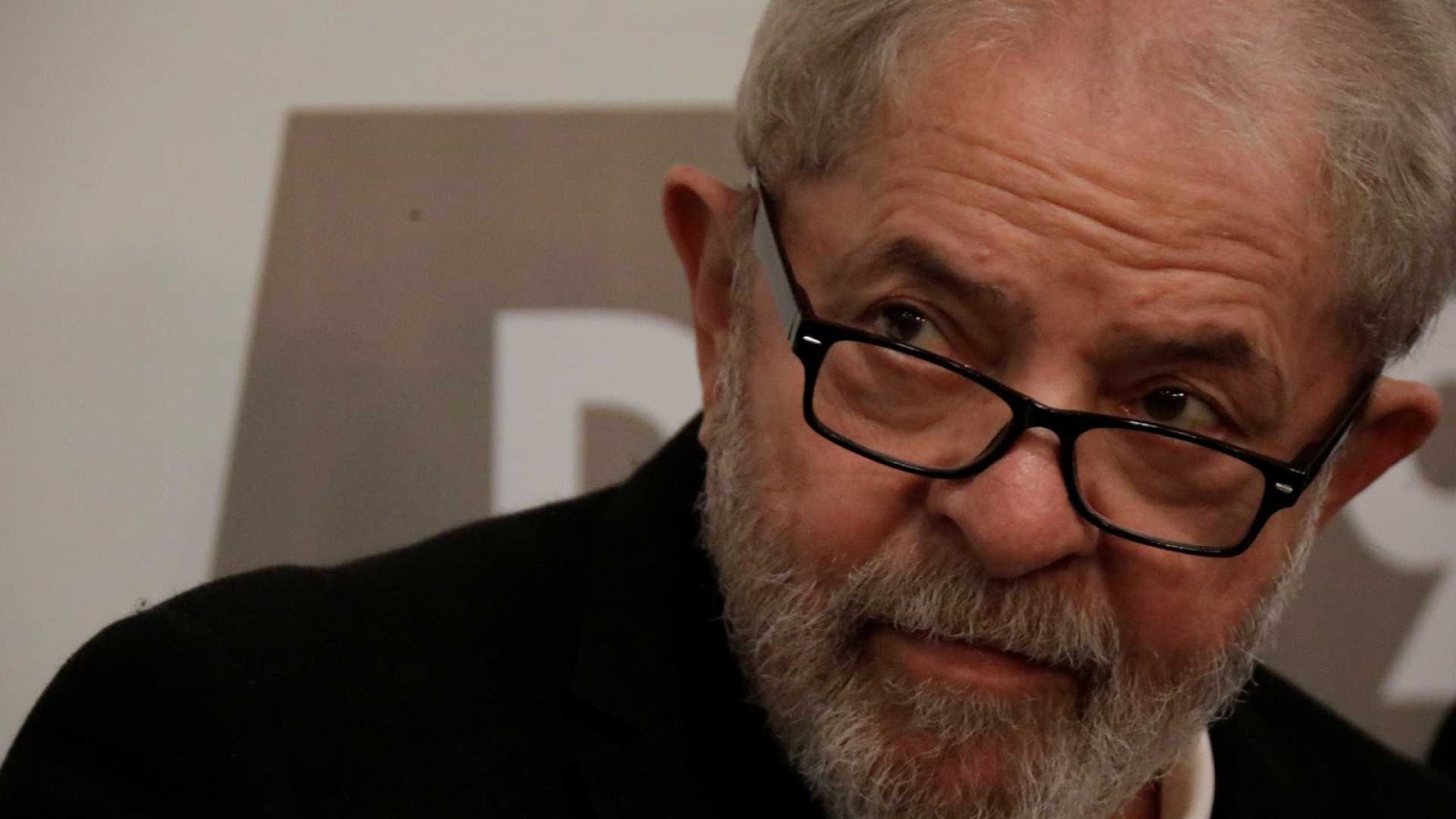 Lula autoriza PT a negociar alianças para o segundo turno