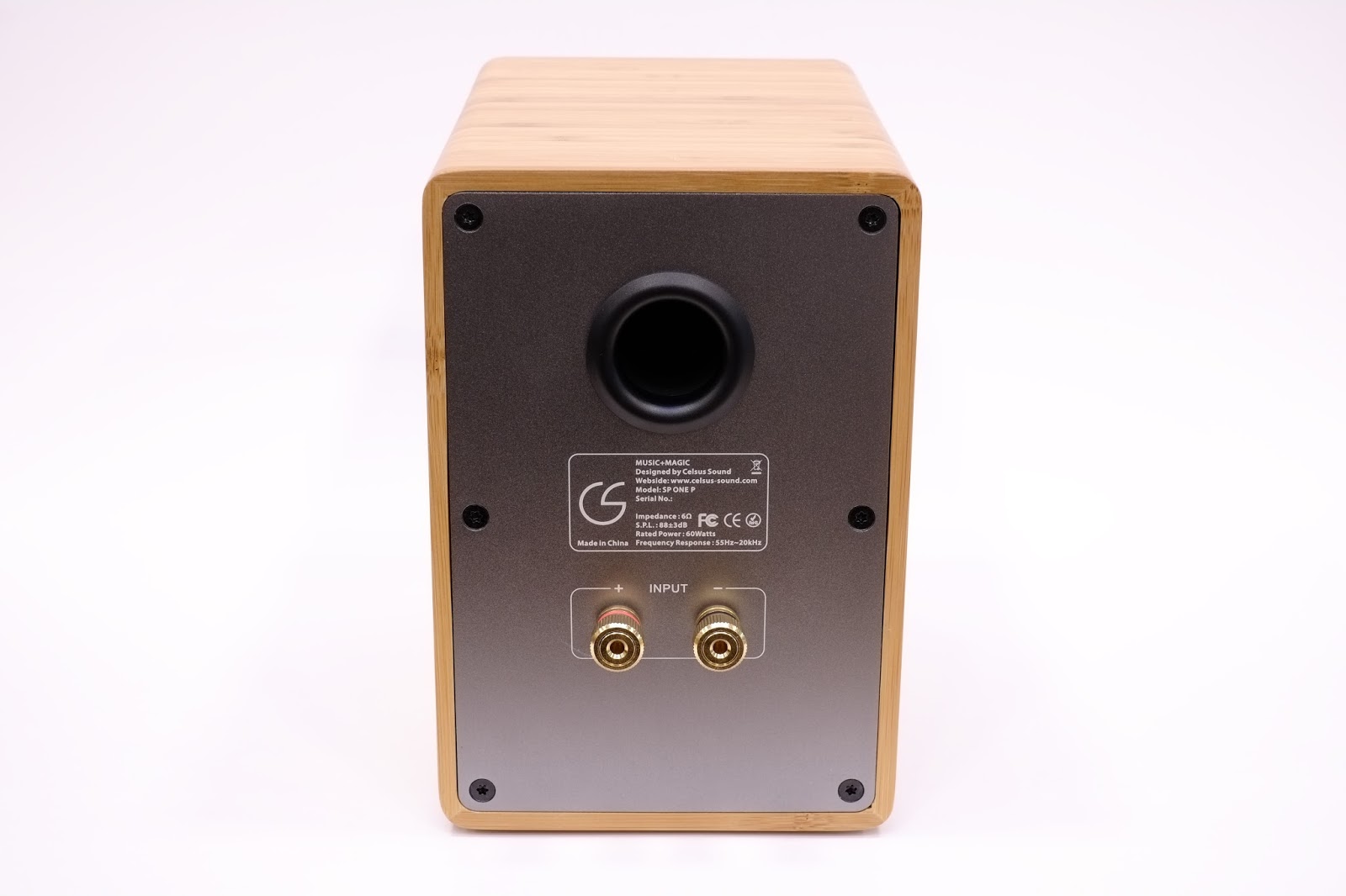 展示機導入 新製品にして今年最小 最高のコストパフォーマンスを誇るスピーカー Sp One P が登場