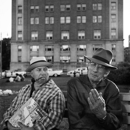 Foto por Vivian Maier | fotografia vintage photos, black and white photography inspiration | art Selecta Photo by Vivian Maier | imagenes bonitas bellas en blanco y negro, cool vintage pics, pictures