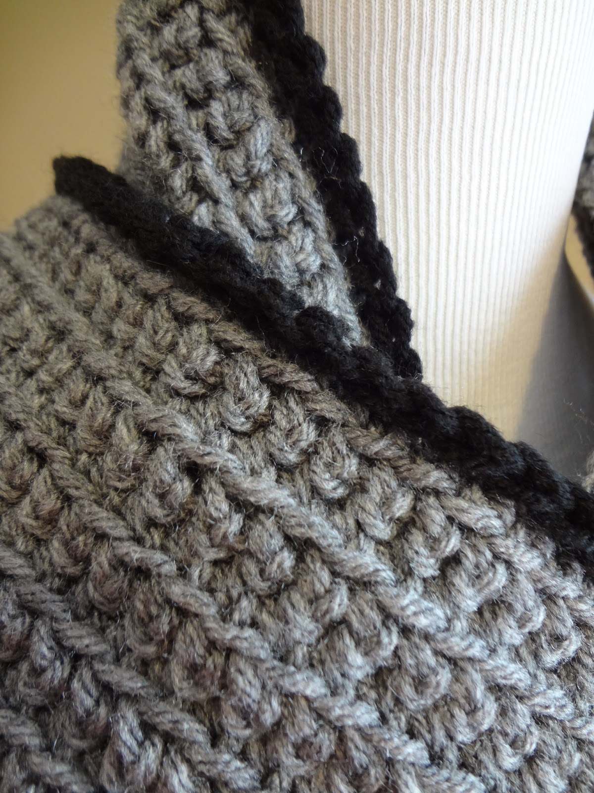 Fiber Flux: Free Crochet Pattern...Outline Ribbed Scarf