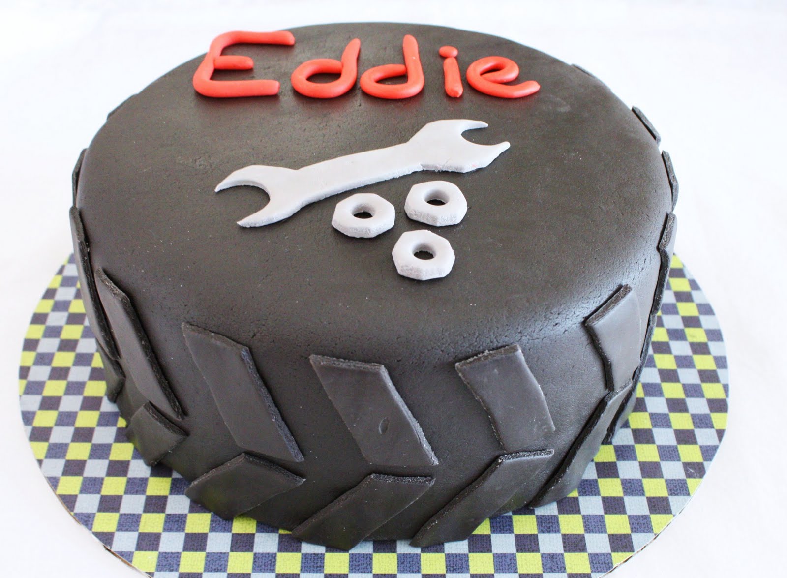 Sweet & Sassy Cakes!: Tire/Mechanic Cake