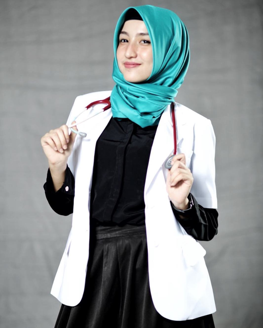 10 Dokter Paling Cantik Dan Cetar Di Indonesia Bikin Kamu Pengen Di