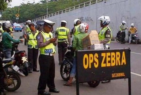 Operasi Zebra Dimulai Besok, Ini Titik Operasi di Kabupaten Bekasi dan 14 Jenis Pelanggaran yang Akan Ditilang Operasi Zebra Dimulai Besok, Ini Titik Operasi di Kabupaten Bekasi dan 14 Jenis Pelanggaran yang Akan Ditilang