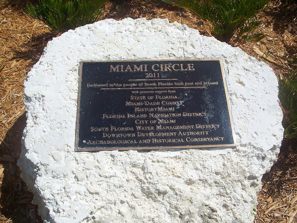 El círculo de 2000 años de Miami Misterios en la Web