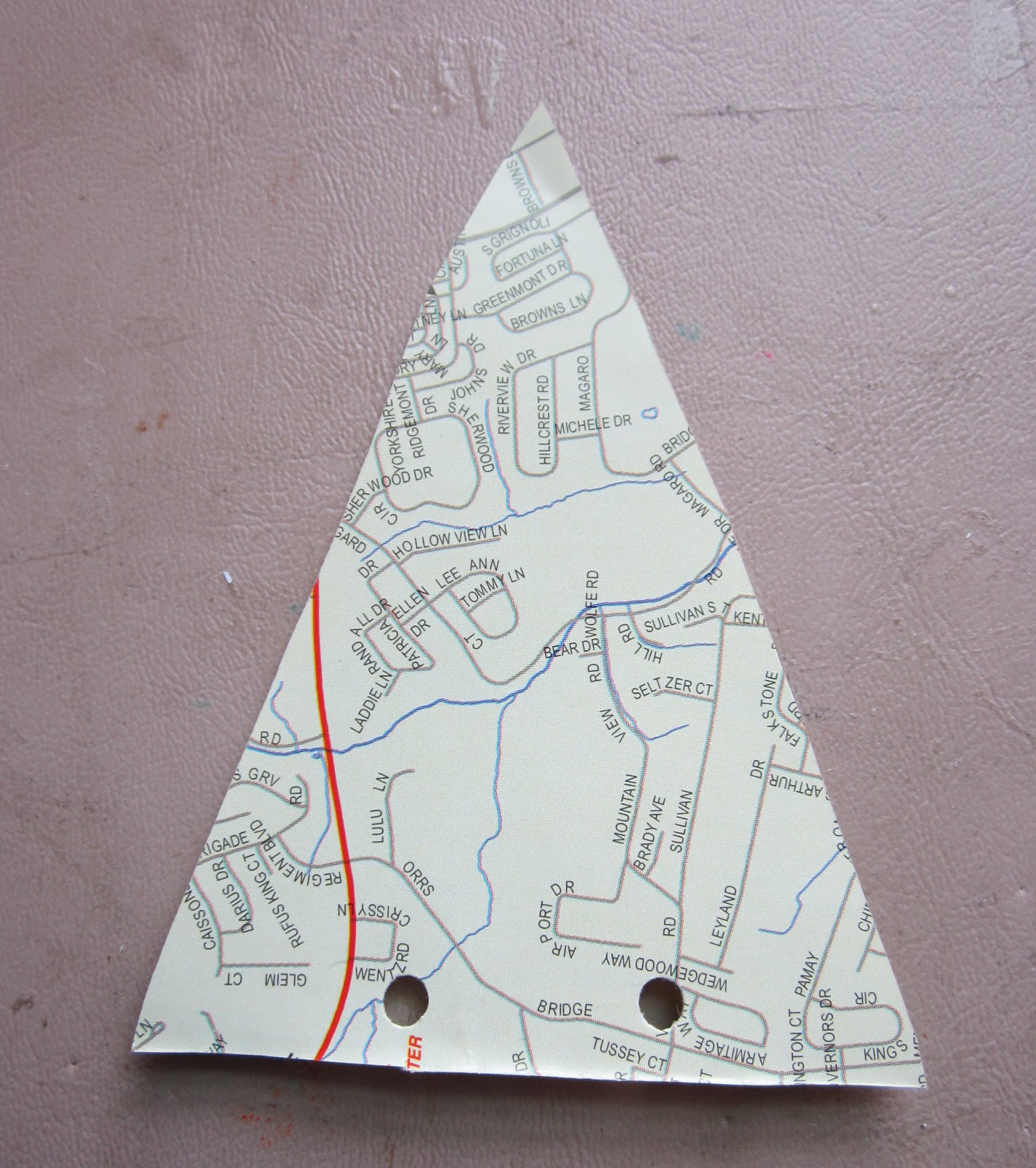 B.B. Bellezza Handcrafted Jewelry: Map Week Day 4: No Sew Map Bunting