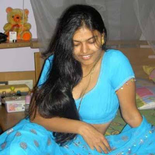 Masala Mallu Aunty Hot Blue Saree Stills | Mallu Joy