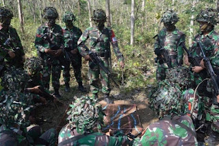 BATALYON INFANTERI LINTAS UDARA–501/BAJRA YUDHA - SANG ALAP-ALAP YANG PERKASA BATALYON INFANTERI LINTAS UDARA–501/BAJRA YUDHA - SANG ALAP-ALAP YANG PERKASA