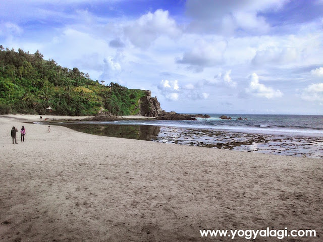 Pantai Siung Yogyakarta Pantai Siung Yogyakarta