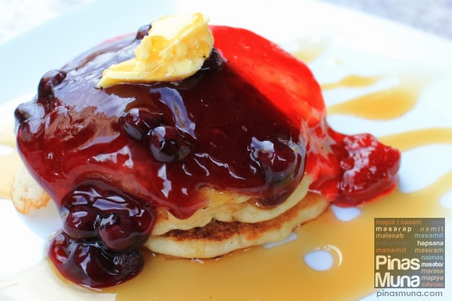 Mixed Berry Berry Pancakes by Kanto Freestyle