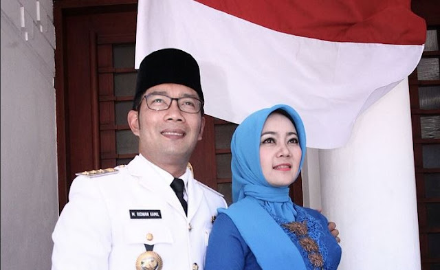 Ridwan Kamil Bantu Korban Banjir Cisalak Rp 337 Juta Ridwan Kamil Bantu Korban Banjir Cisalak Rp 337 Juta