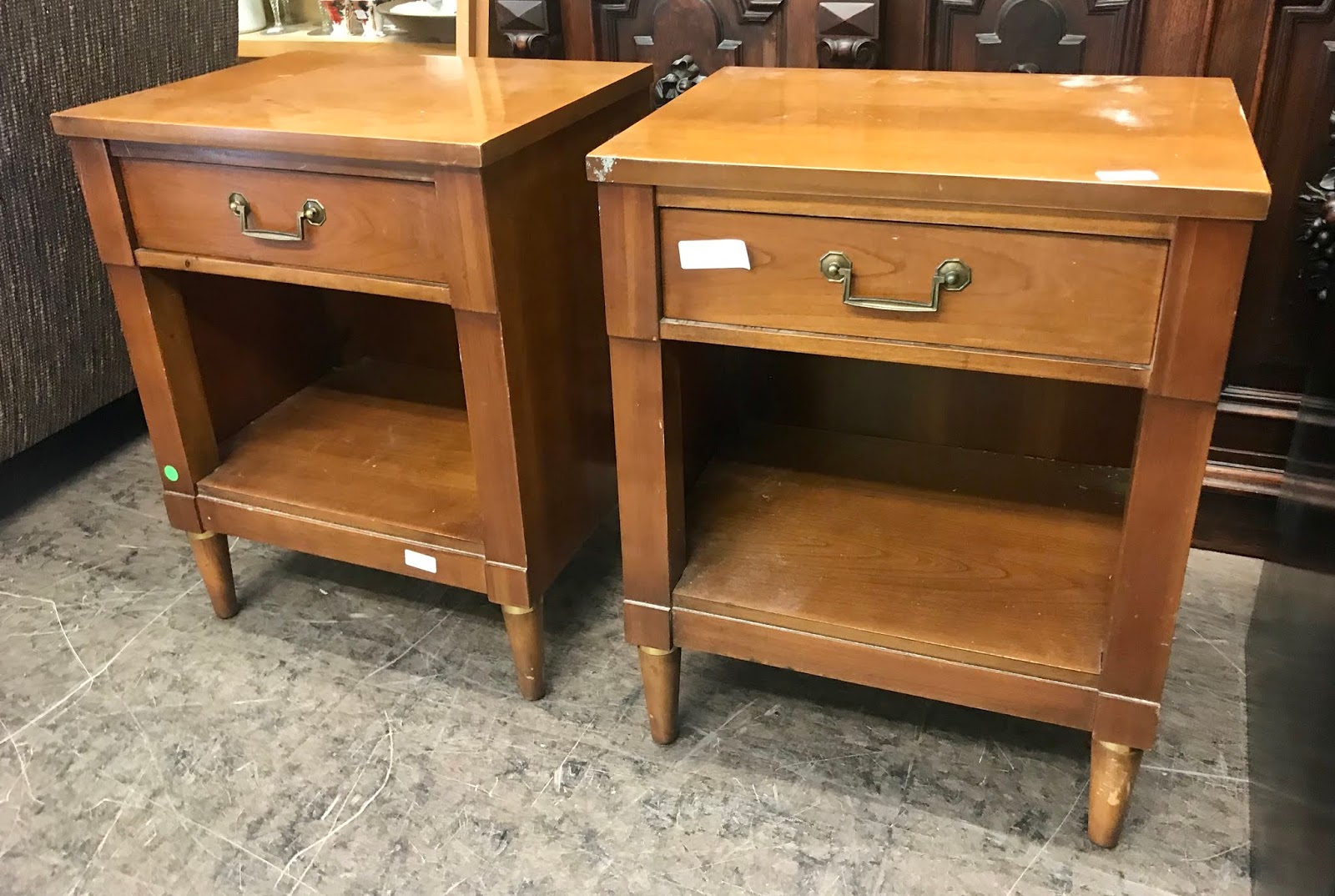 UHURU FURNITURE & COLLECTIBLES SOLD 23958 MidCentury 20” Wide