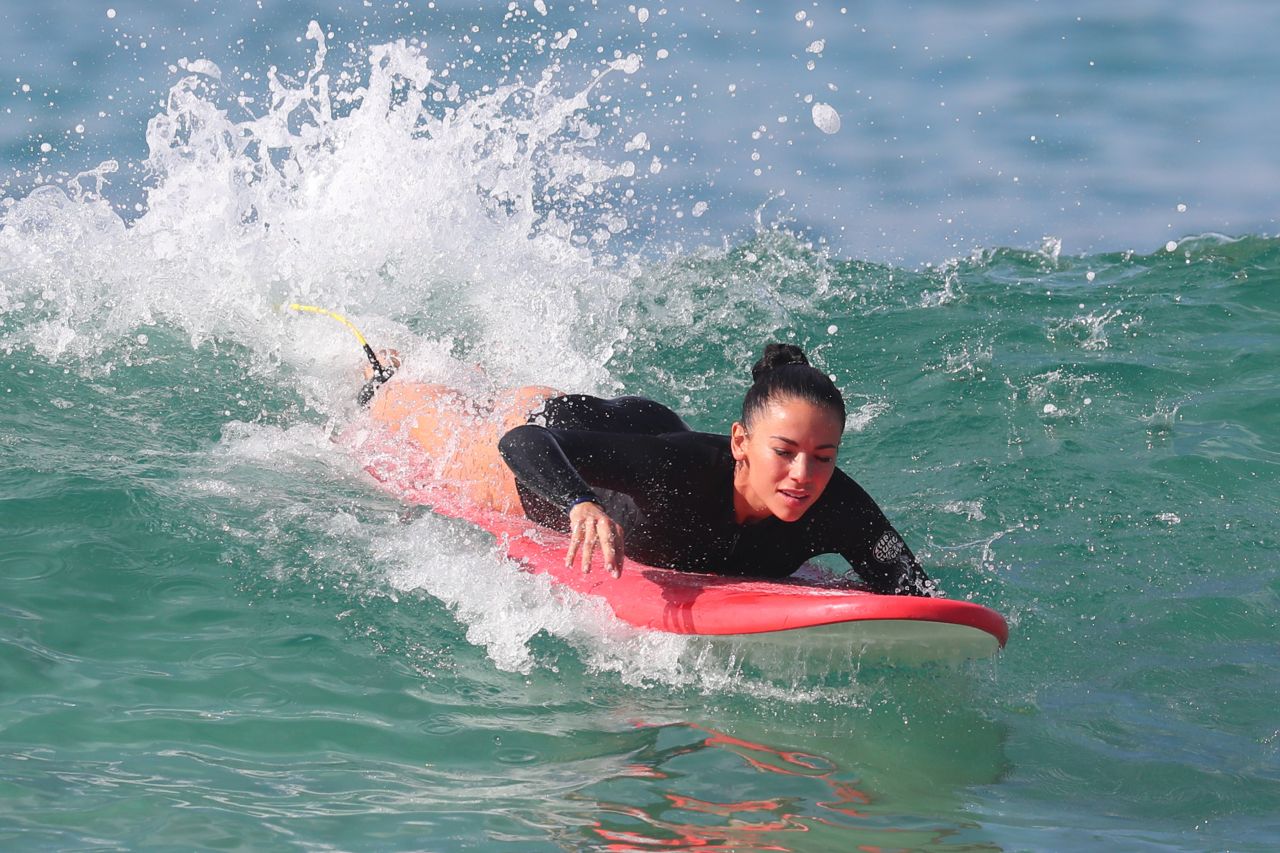 Maddy King – Surfing at Bondi Beach - 03/03/2019 – Celeb Central