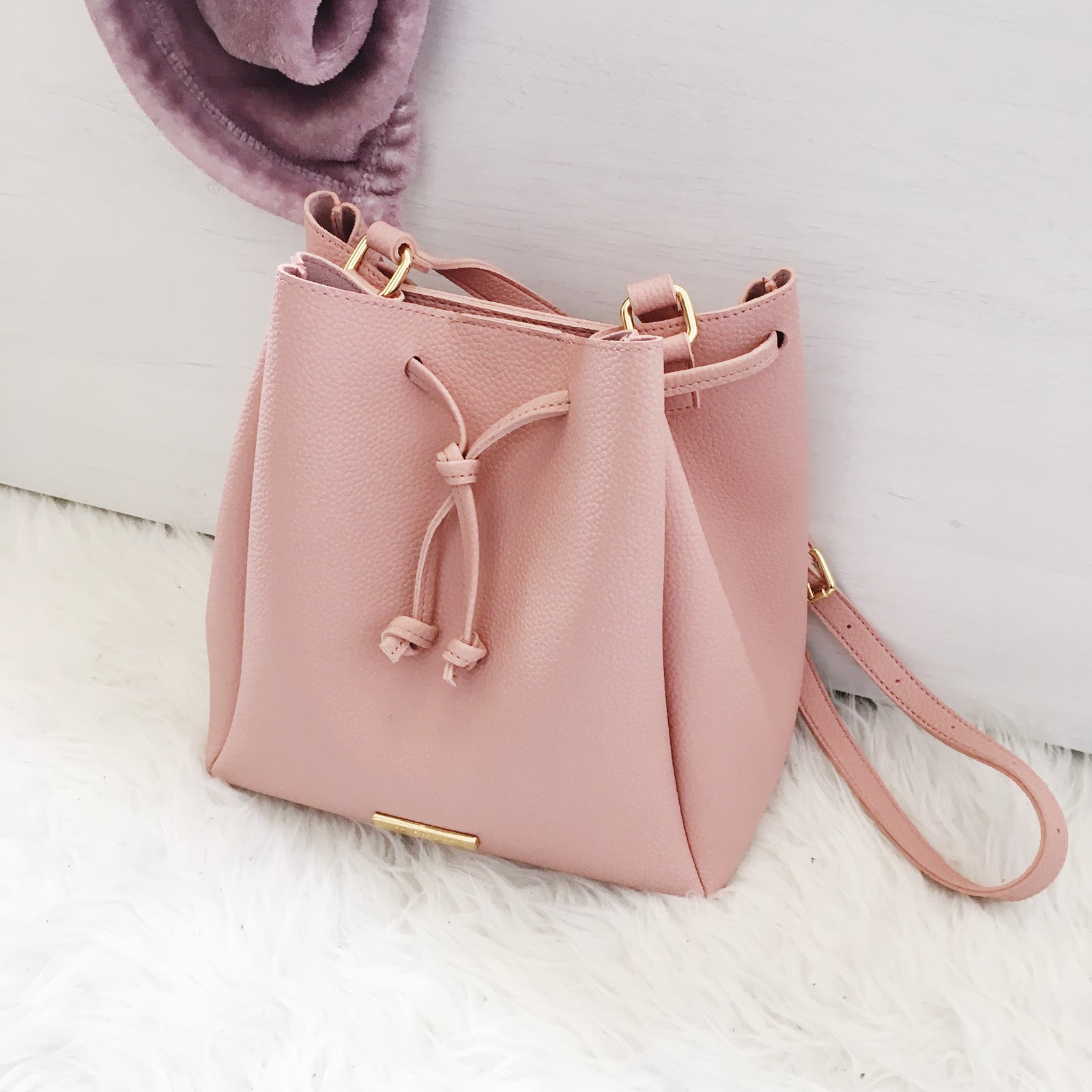 Pretty Affordable Cruelty Free Accessories For Spring Summer The Outer Is Faux Leather And Inner Suede So It Looks Like A High End Bag But Without Animals Being Harmed In Process Win Right