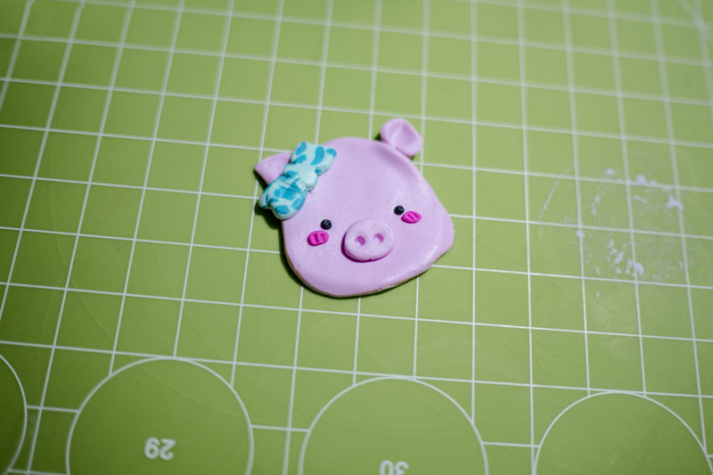 KuneCoco • DIY • Schweinebroschen aus Fimo KuneCoco • DIY • Schweinebroschen aus Fimo