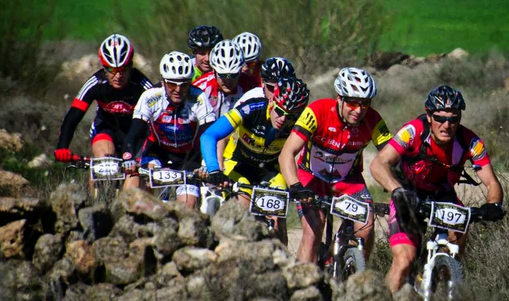 “La vida es como la bicicleta, hay que pedalear hacia adelante para no perder el equilibrio”. Albert Einstein