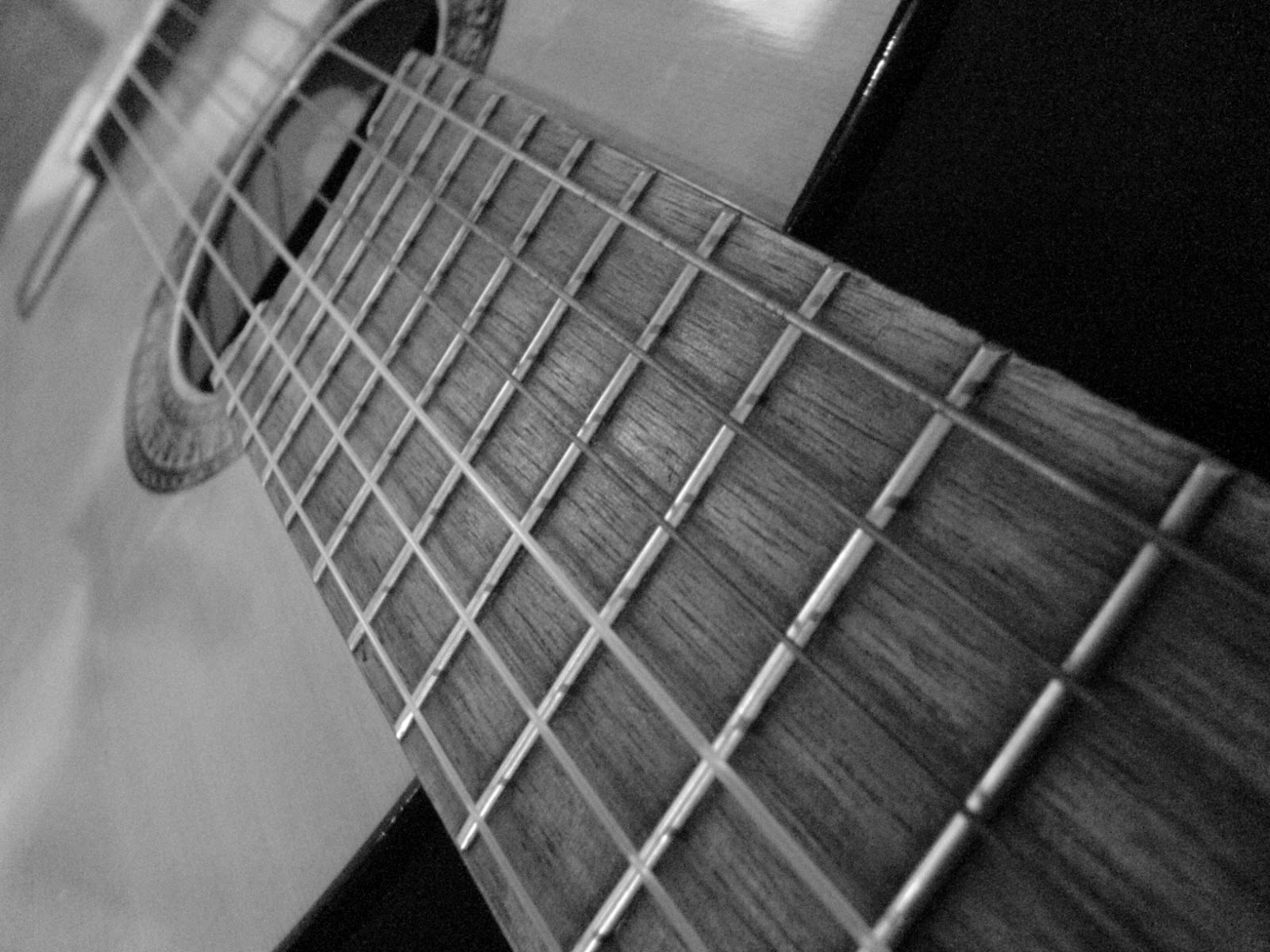 Тюремная гитара. Гитара в тюрьме. Пой моя гитара. Тюремная гитара фото.