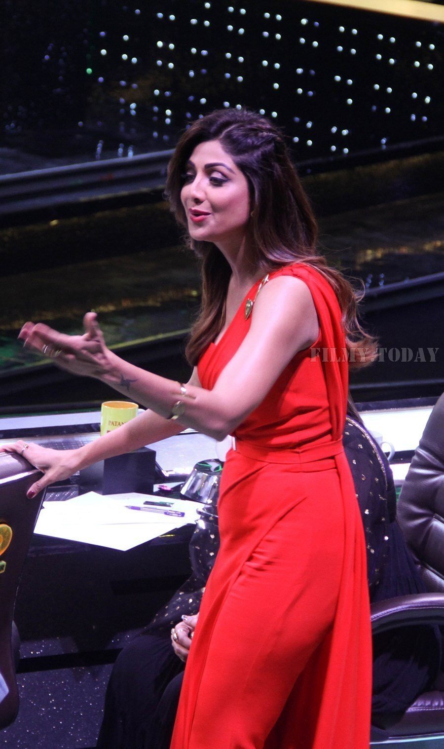 shilpa shetty pictures shilpa shetty photos in red dress at super dance show shilpa shetty pictures shilpa shetty photos in red dress at super dance show