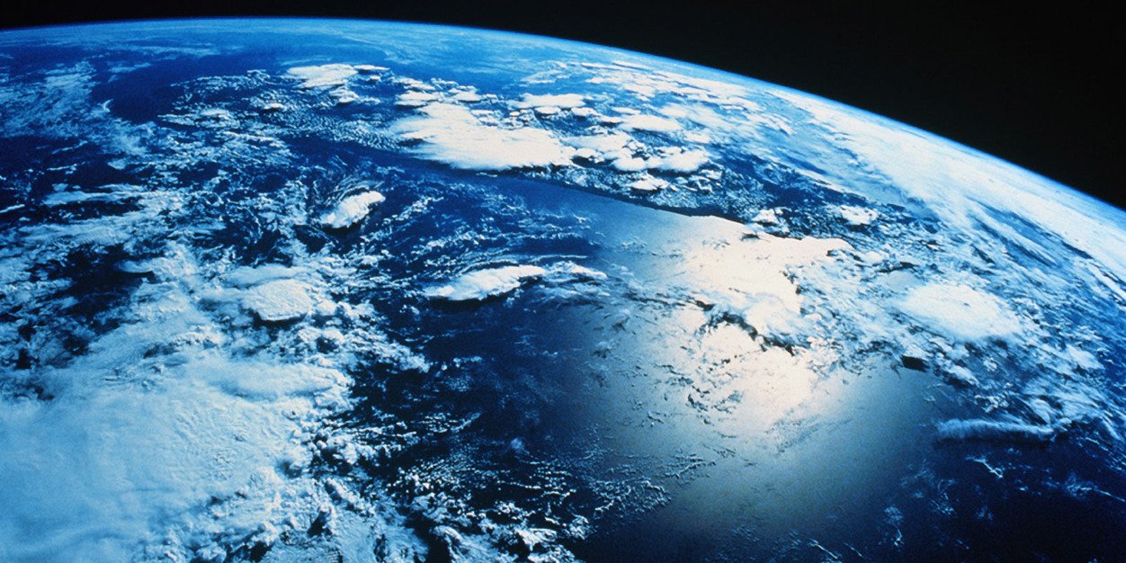 Palabras inefables: En los polos norte y sur de la estás a más altura que cualquier otro lugar