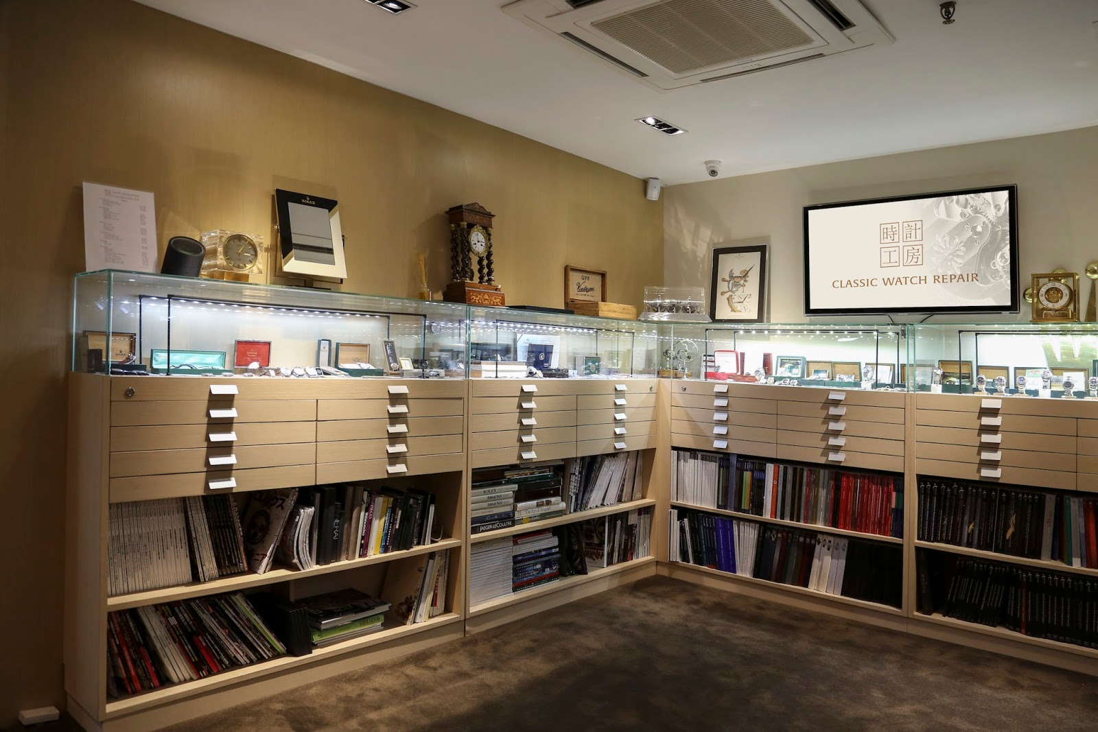 Hong Kong Watch Fever 香港發燒友 10 largest Vintage Watch Shop in Hong Kong