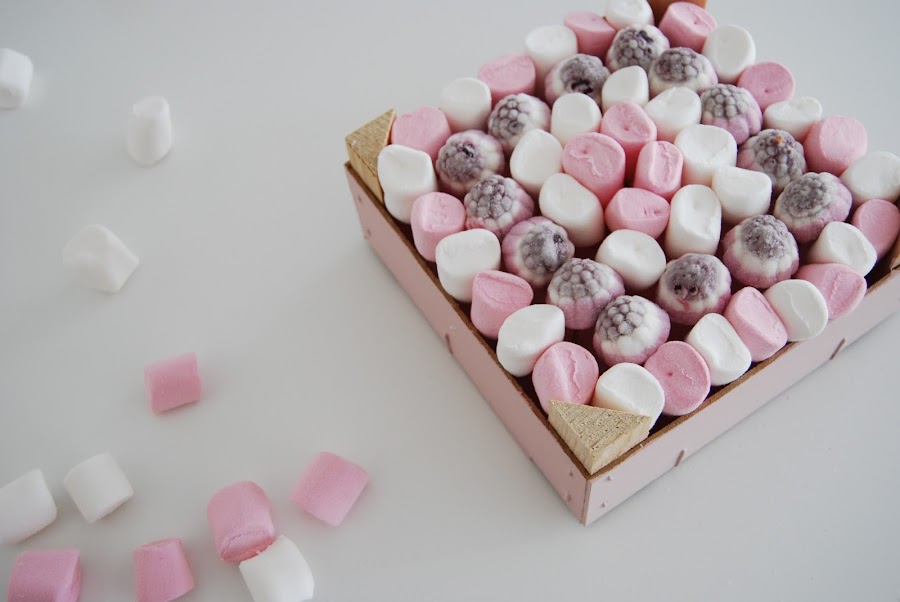 Centro de chuches en tonos rosa. Pink candy box DIY