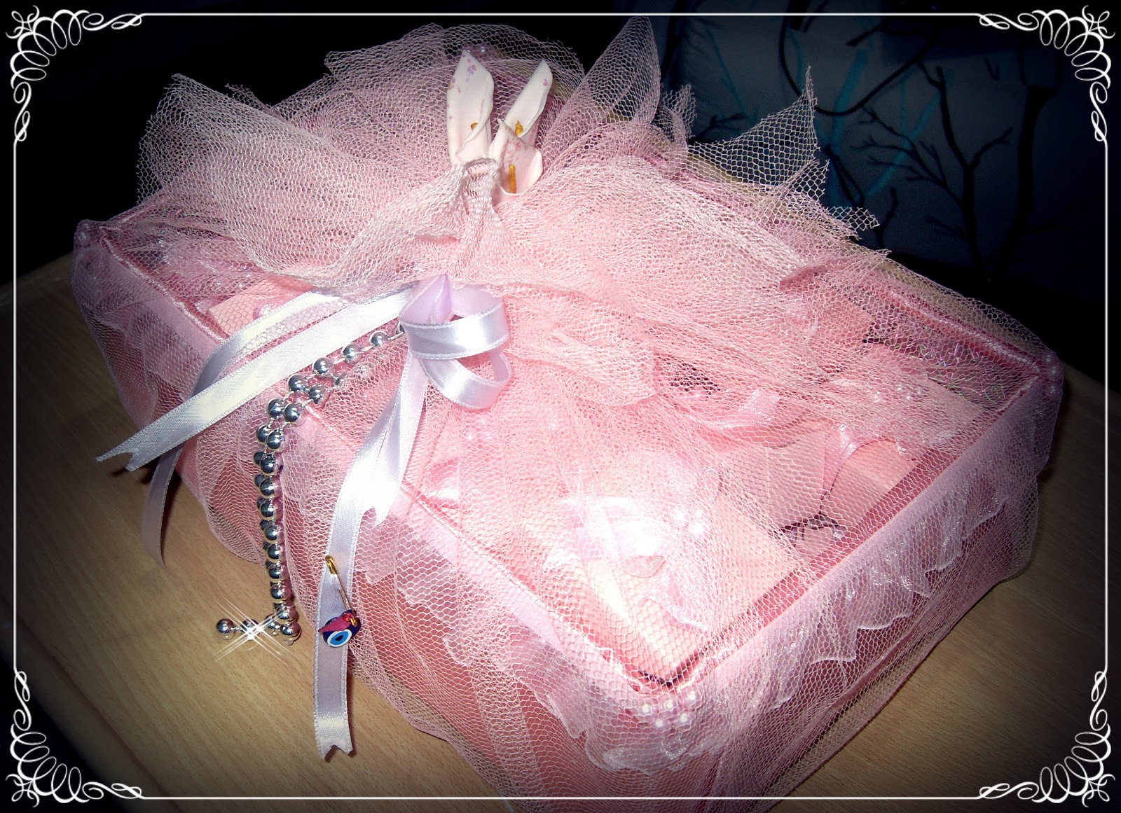 * Havuçla Maydanoz * Pembe Kutularda Fındık Kurabiyeleri