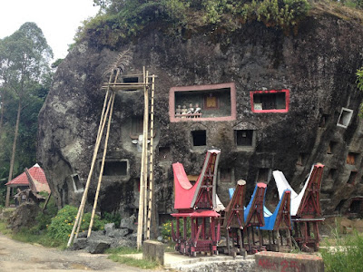 Loko Mata, Batu Berisi Jenazah di Toraja