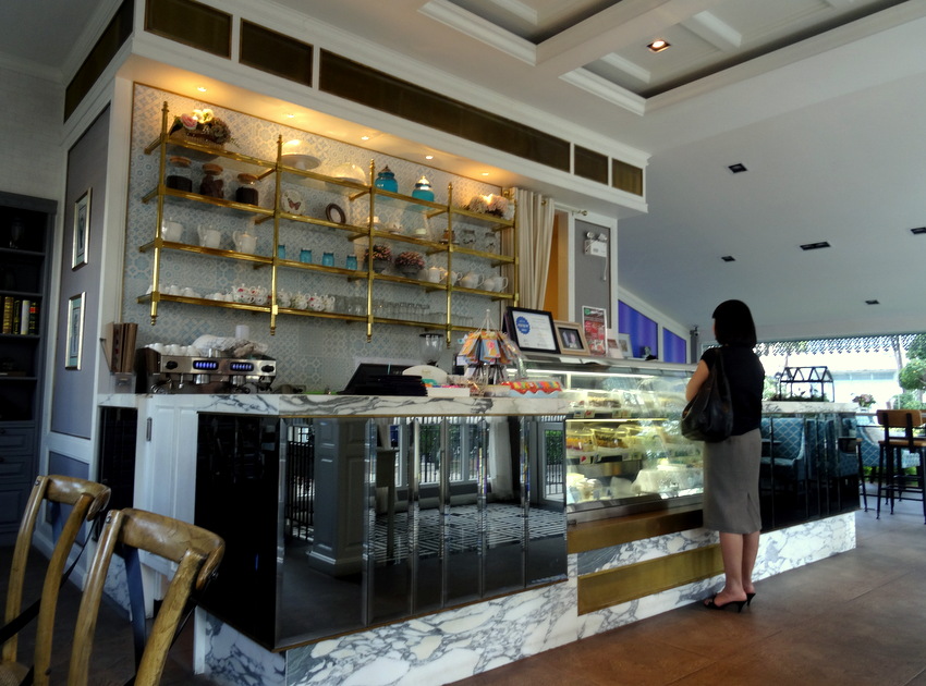 A Not So Secret Find in Bangkok Cakes & Waffles Lunch at Secret Garden