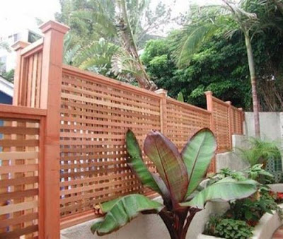 Pagar Rumah Natural Berbahan Kayu Dan Bambu Pagar Rumah Natural Berbahan Kayu Dan Bambu