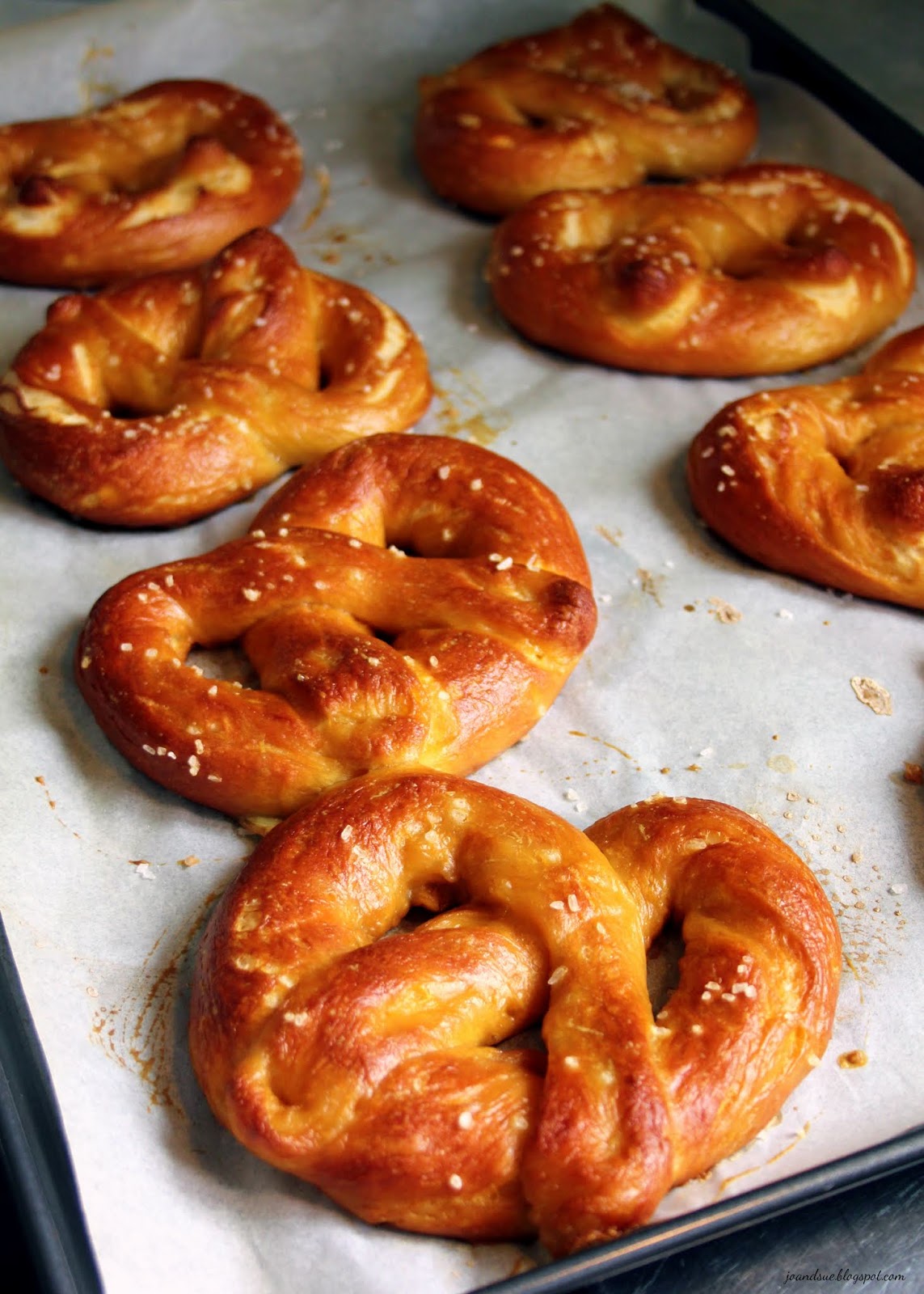 Jo and Sue Cheesy Soft Pretzels