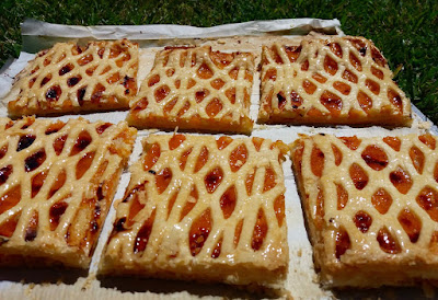 feuilletés aux abricots alt="feuilletés aux abricots"