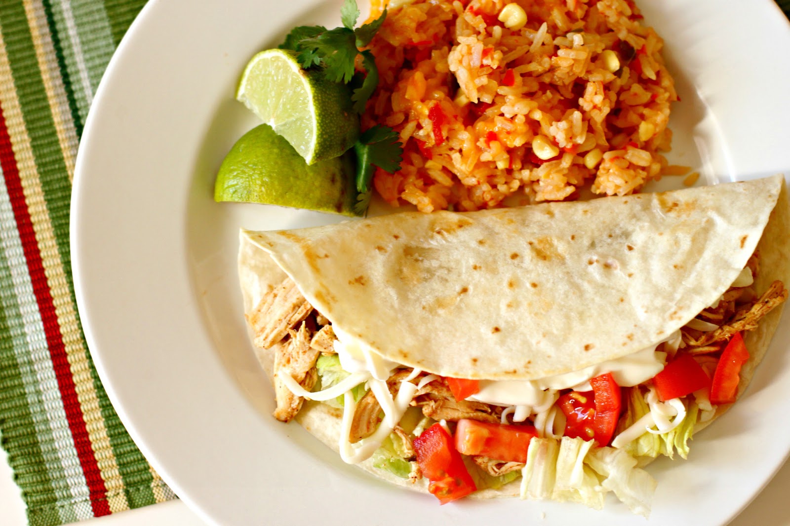 Larissa Another Day: Slow Cooker Saturday: Shredded Chicken Tacos