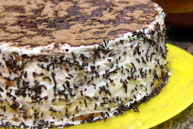 Tarta de naranja y chocolate con frosting de mascarpone