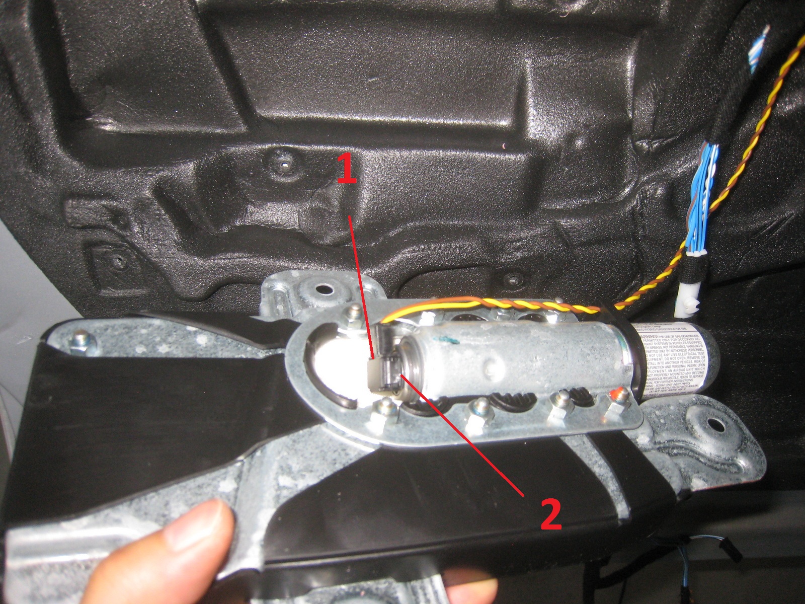 Fifty2weekhi Replacing the Front Driver Side Window Regulator For My