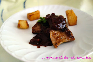 GRATAR DE VITEL CU SOS DE CIOCOLATĂ SI BOIA IUTE